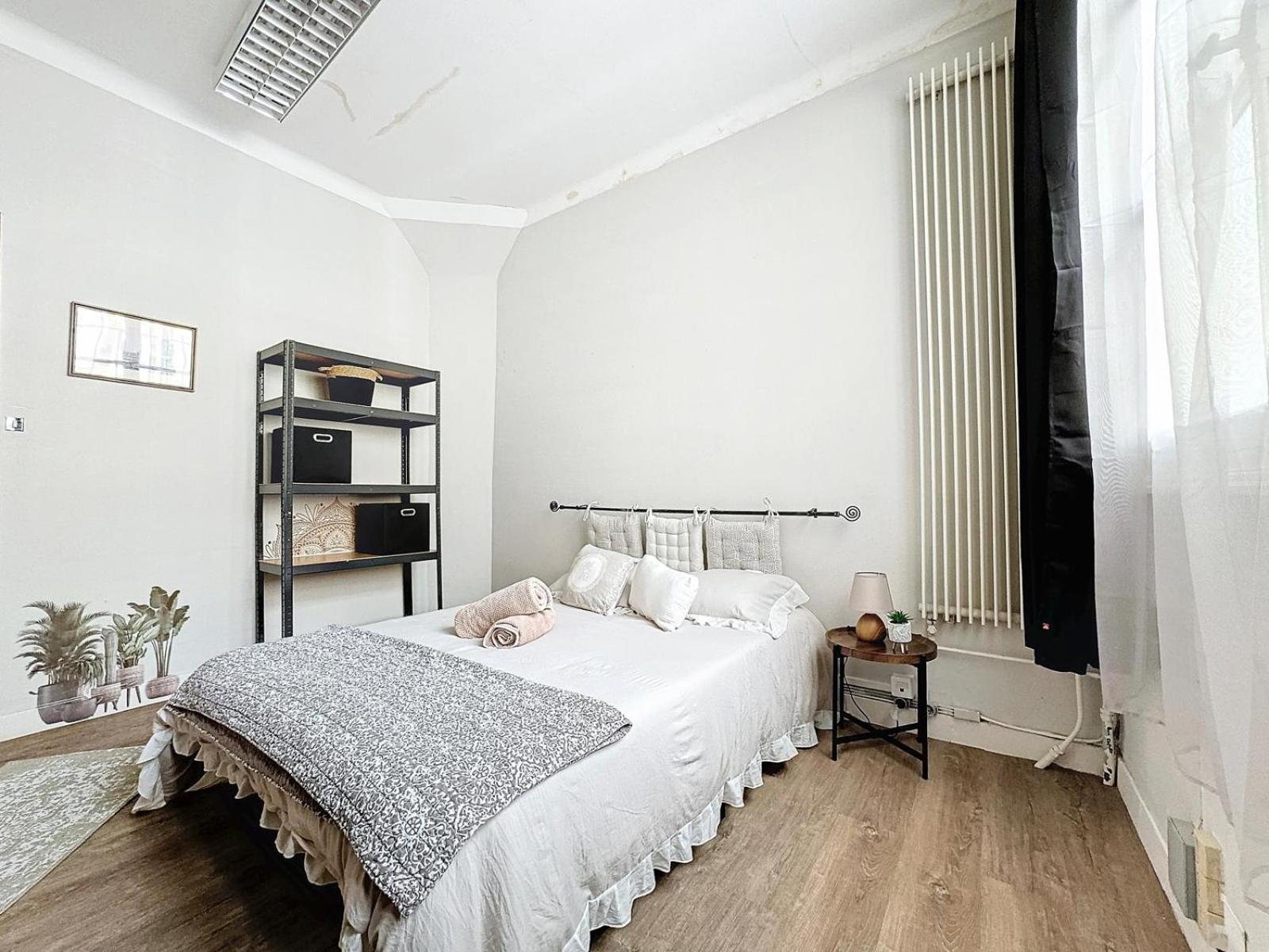 A1 Champagne Residence - 200 M2 14 Personnes 2 Toilets 4 Showers - Hyper Centre - Chalons En Champagne Экстерьер фото